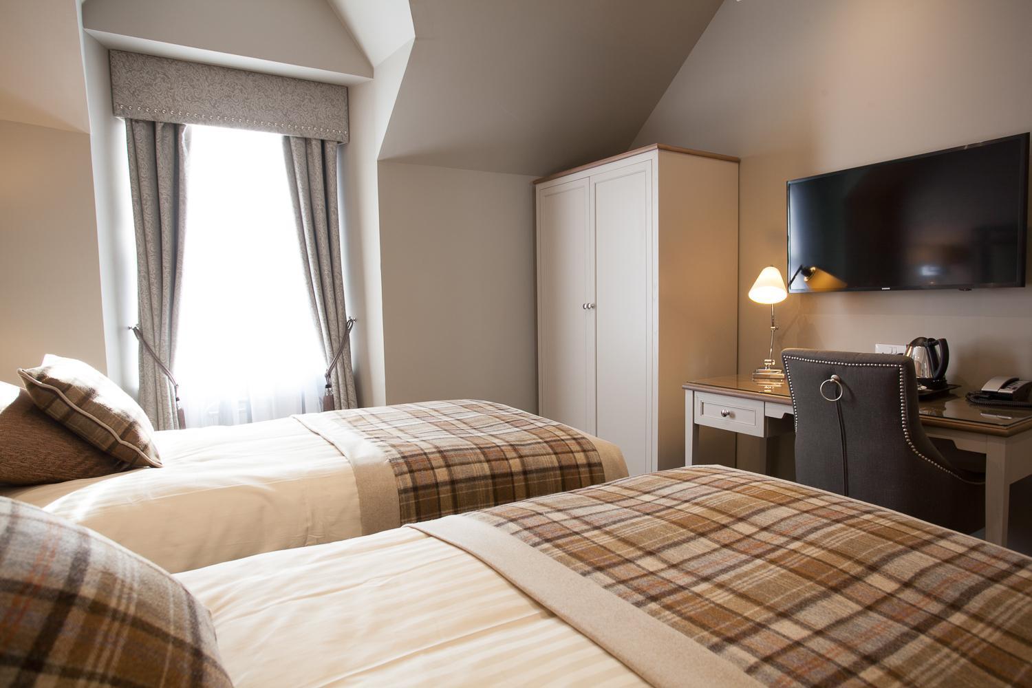 Lochiel Villa Guest House Fort William Exteriör bild
